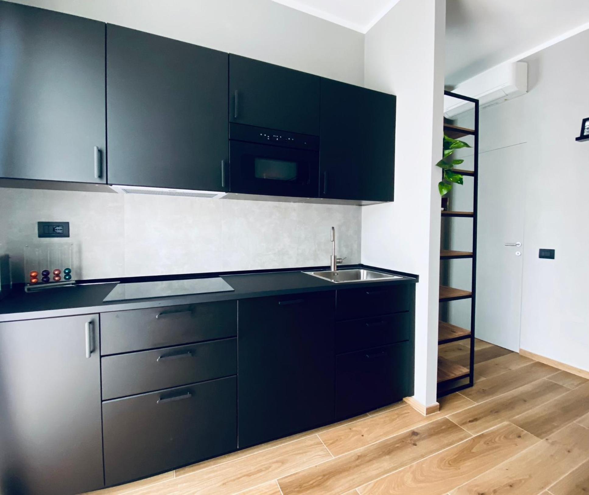Appartement M4 Black Monolocale Moderno E Funzionale Scandicci